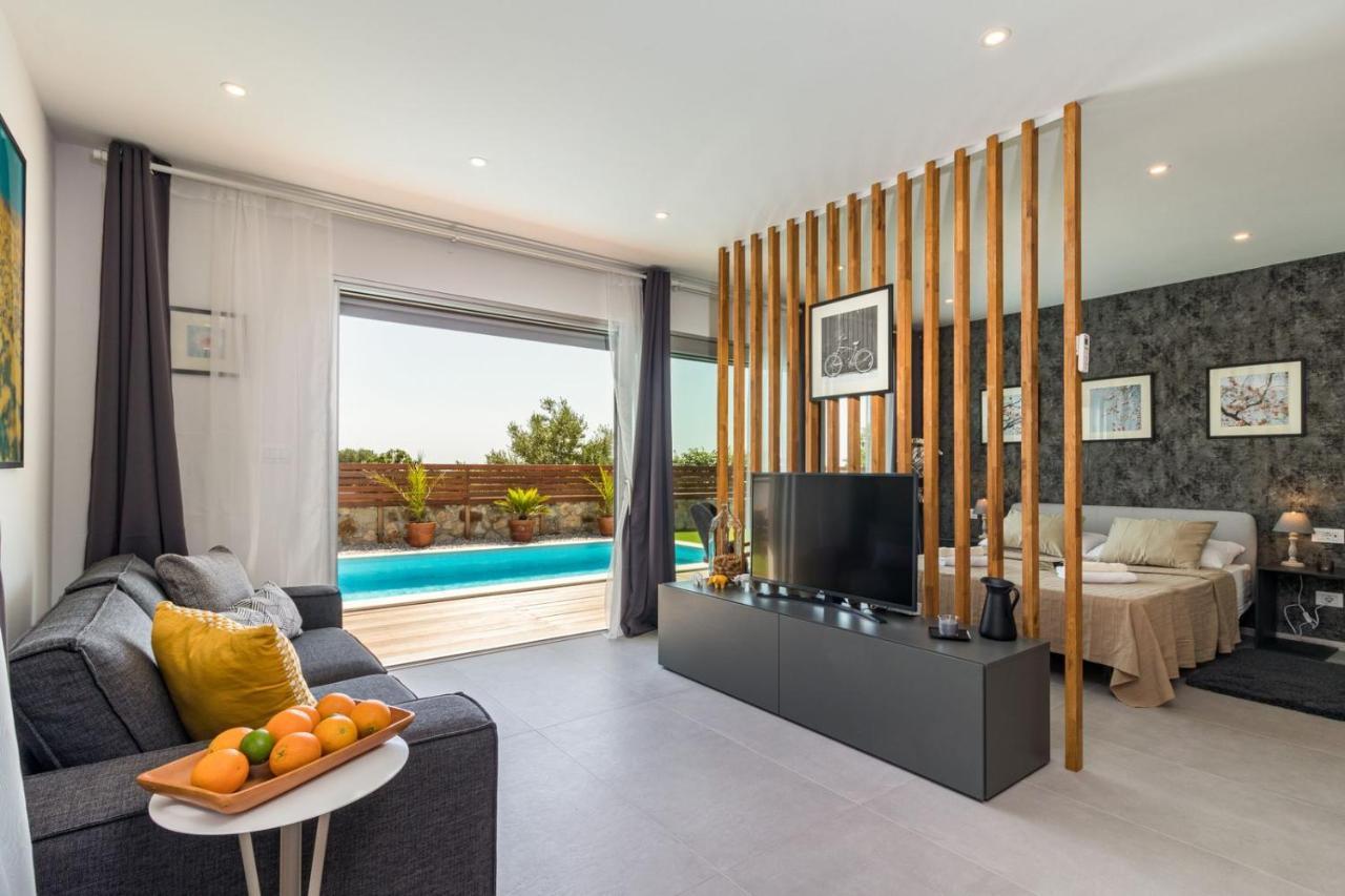 Cubic Holiday home Peroj